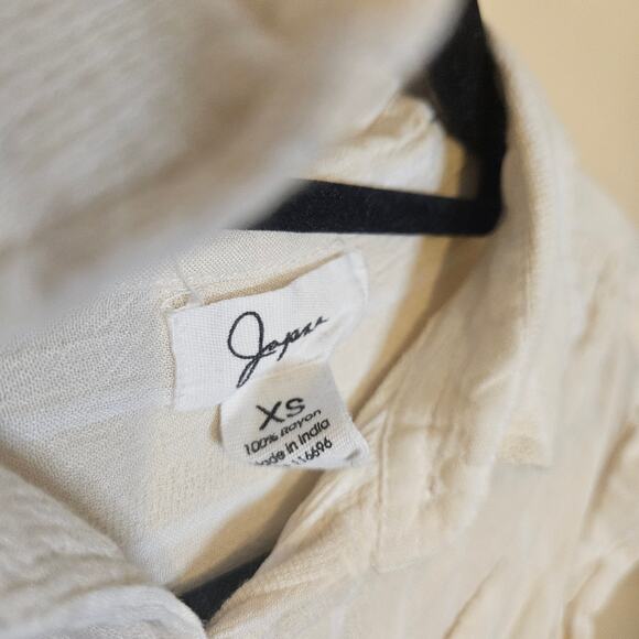 Japna Size XS Extra Small Light Pastel Yellow White Stripes Stripe Button Crop - Picture 3 of 4